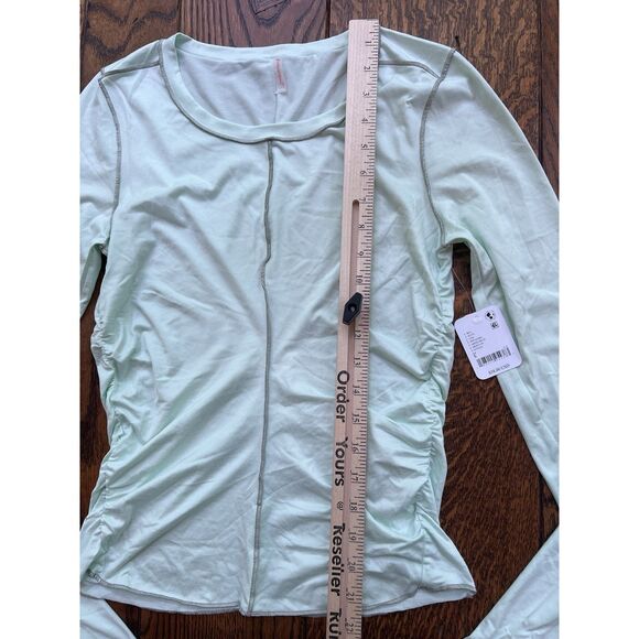 New Free People FP Movement Right On Run Long Sleeve Pistachio Size Small - Picture 4 of 6